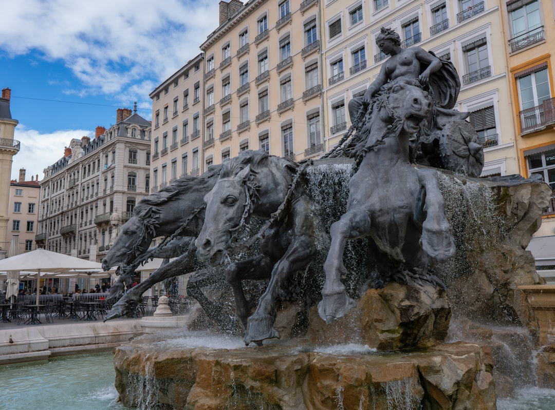 Place des Terreaux, Lyon, France — spot photo Lyon