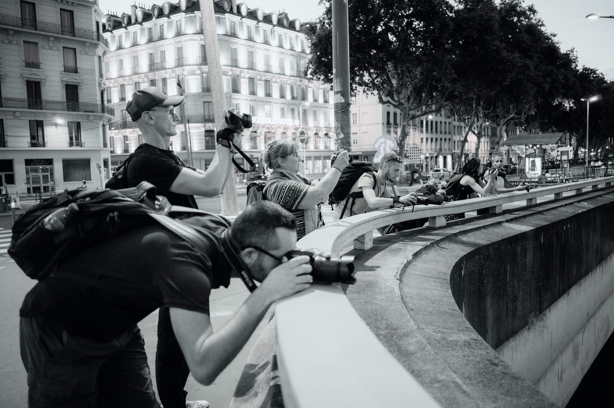 Sortie Street Photo N&B