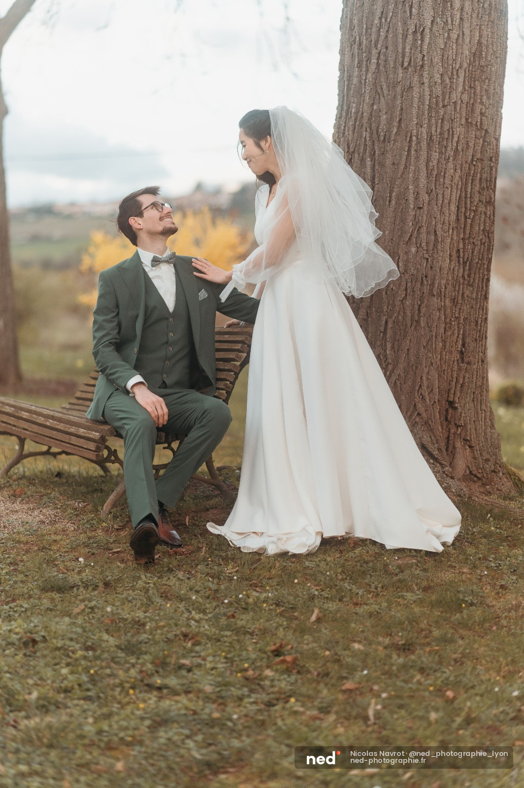 Photo mariage couple en extérieur Lyon