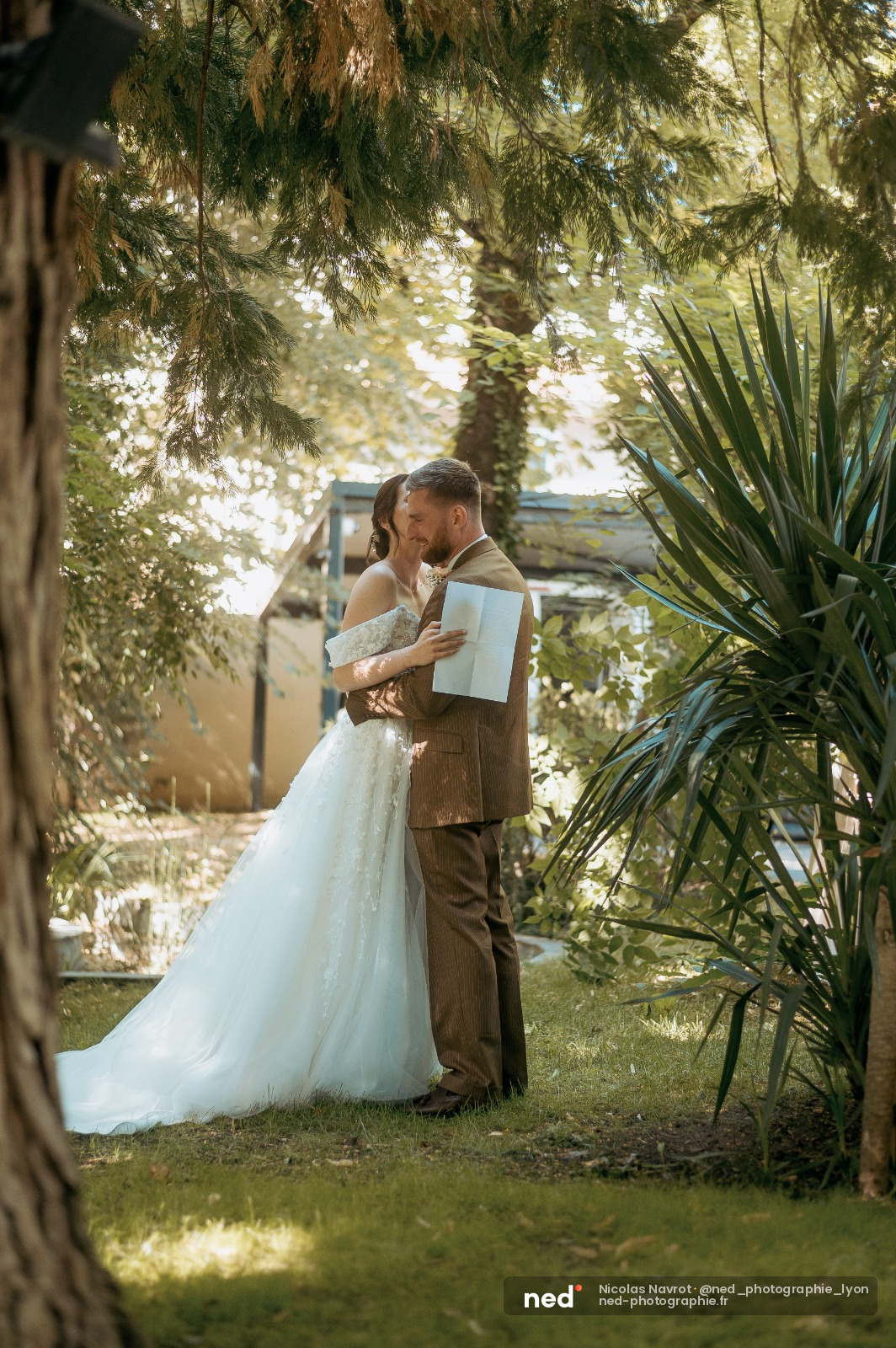 Photo mariage couple jardin Lyon