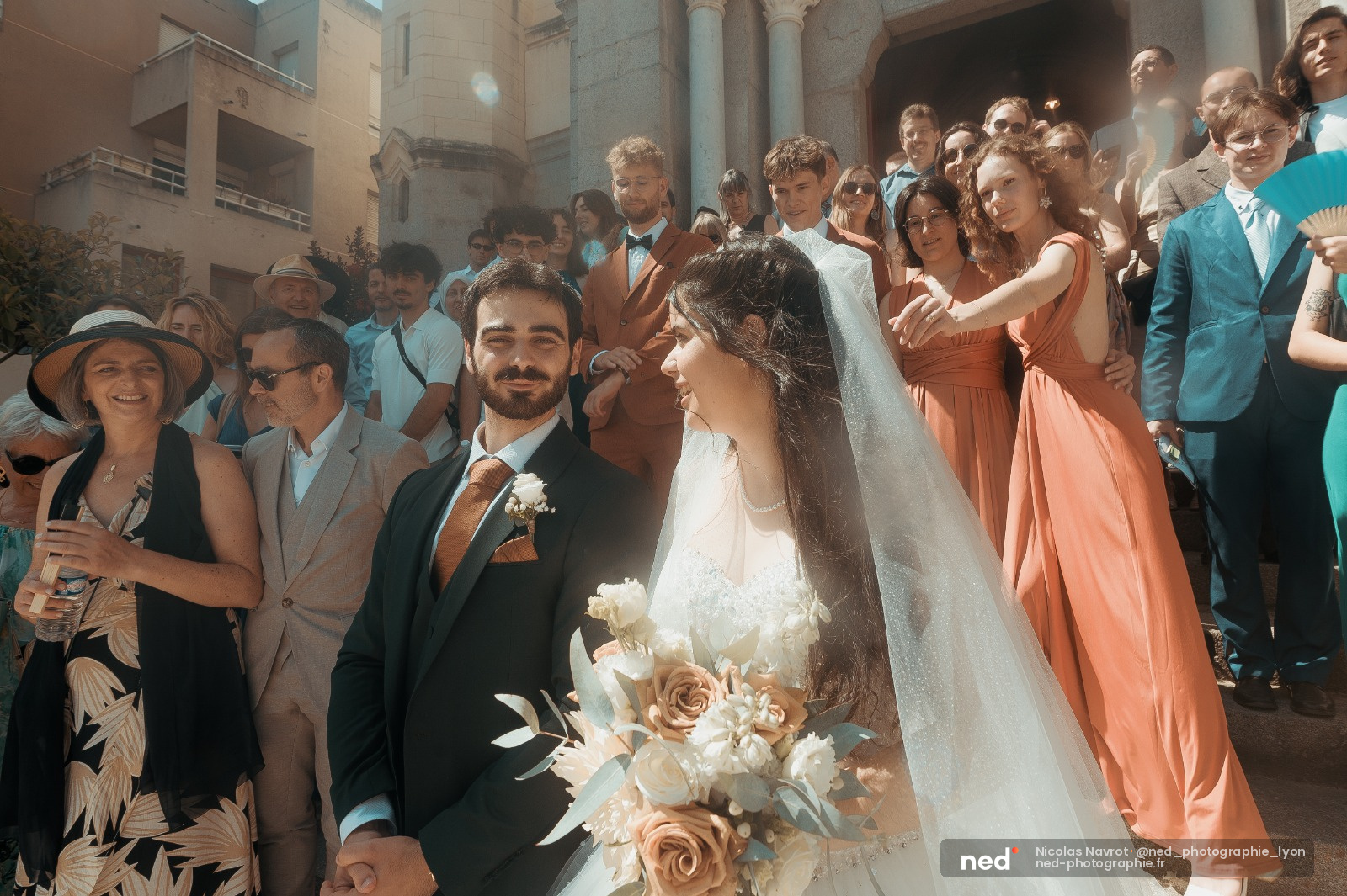 Photo mariage Lyon cour intérieure cérémonie